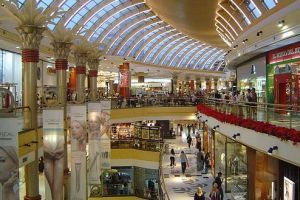 Fuerte movimiento en la actividad comercial en los centros urbanos del país por el Día del Amigo, según la CAME.