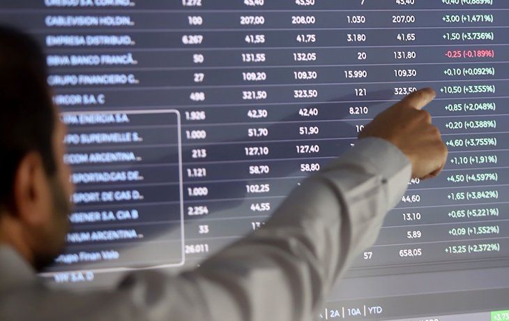 El S&P Merval cedió más de 5% en una plaza atenta a deuda y a mercados externos