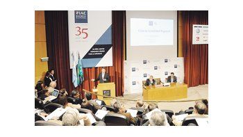 Sergio Massa expuso ayer en la Universidad Austral de Pilar. Hoy hará una incursión en Tucumán para mostrar el armado nacional del Frente Renovador.