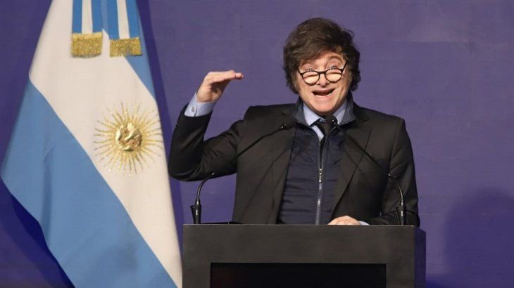 El Presidente disertó durante más de una hora en el Council of the Americas. El Presidente disertó durante más de una hora en el Council of the Americas.