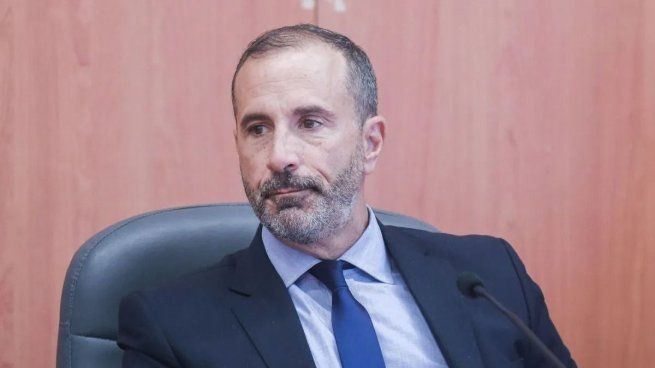 El juez Jorge Gorini busca reprogramar su licencia. 