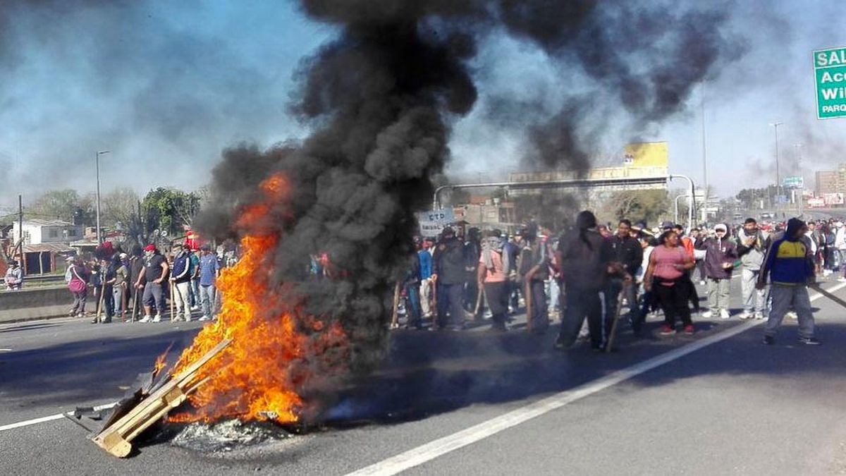 A report warns about the possibility of social conflict in Argentina due to high inflation