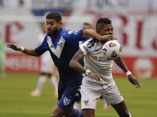 Vélez perdió con Liga de Quito en la Copa Libertadores y se complica.