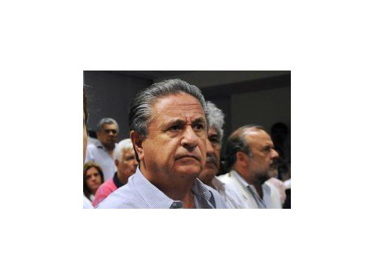 Duhalde llamó a darle un voto de confianza a Scioli