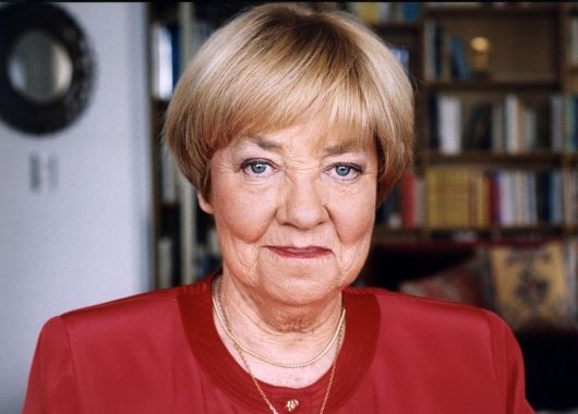 María Elena Walsh (1930 - 2011)