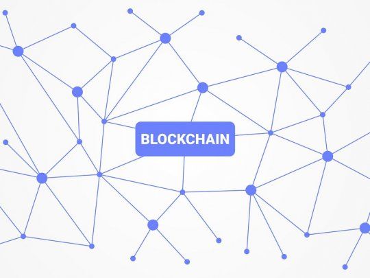 As&iacute; como Internet influy&oacute; en la democratizaci&oacute;n de la informaci&oacute;n, blockchain permite a quien hace uso de ella ser due&ntilde;o absoluto de sus activos.&nbsp;