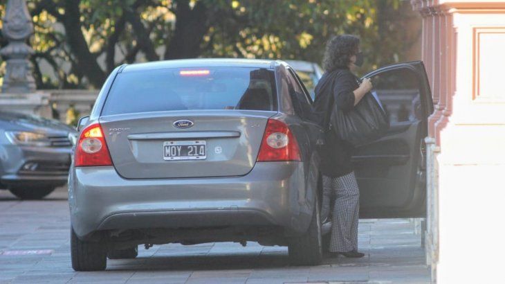 La ministra de Salud nacional, Vizzotti, desciende en la Casa Rosada