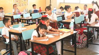 Suspensión de clases toda la semana en muchas escuelas de México. Suspensión de clases toda la semana en muchas escuelas de México.