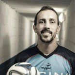 José Chatruc sufrió un duro robo: le quitaron medallas históricas y un reloj de Mostaza Merlo José Chatruc sufrió un duro robo: le quitaron medallas históricas y un reloj de Mostaza Merlo