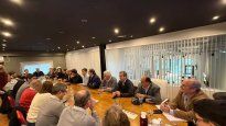 El Comité de Contingencia de la UCR durante una reunión meses atrás para definir el futuro electoral del partido.&nbsp;