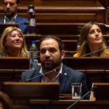 La oposición interpela a Civila por la muerte de menores bajo tutela del INAU. La oposición interpela a Civila por la muerte de menores bajo tutela del INAU.