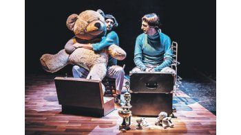 ámbito.com | IMAGINARIO. La capacidad de fabulación de dos amigos que viven juntos genera episodios muy graciosos.