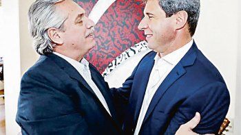 contacto. Sergio Uñac visitó ayer a Alberto Fernández, quien fue dado de alta tras haberse sometido a un chequeo general previo a la campaña.