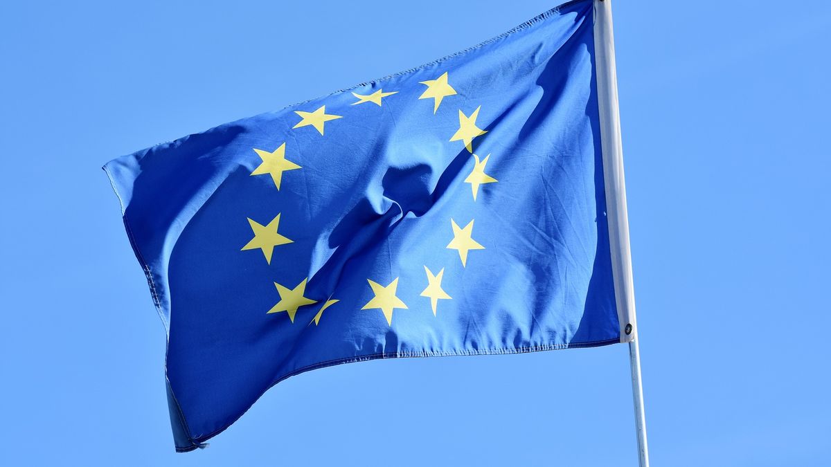 EU considers doubling financial aid for Ukraine despite Russian warnings