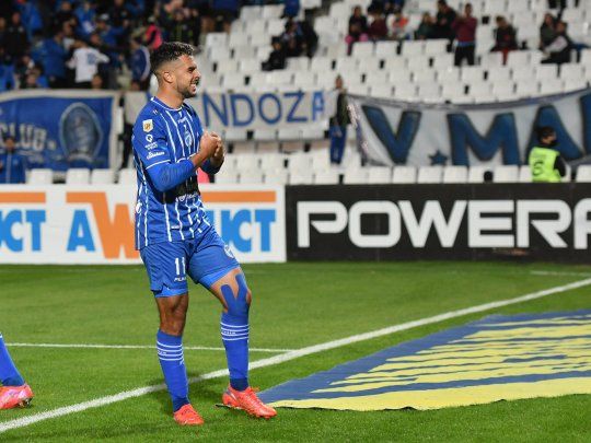 Se ilusiona. Godoy Cruz le ganó a Central Córdoba y agiganta su esperanza de mantener la categoría.