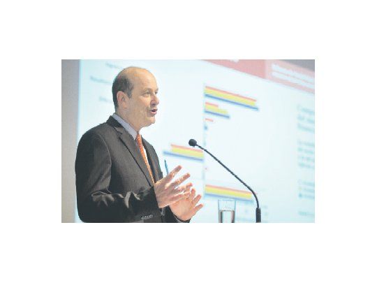 Performance. El presidente del Central se mostró preocupado por el bajo nivel de depósitos y créditos que tiene el país en relación con la región.
