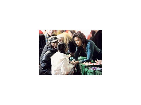 Michelle Obama, la nueva primera dama de Estados Unidos, tiene fascinados a no pocos norteamericanos, que comparan su estilo con el de Jackie Kennedy.