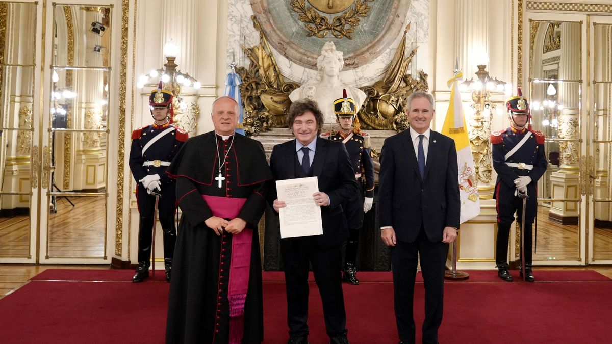 Avanza la posible visita de León XIV: Javier Milei recibió las credenciales del nuevo nuncio apostólico