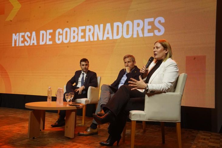 Ignacio Torres, Rogelio Frigerio y Gisela Scaglia. Ignacio Torres, Rogelio Frigerio y Gisela Scaglia.