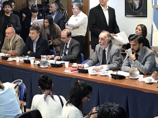 Diputados buscará imposibilitar las candidaturas de quiénes hayan sido responsables de exacciones ilegales.&nbsp;