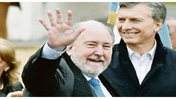 ámbito.com | Cortocircuitos. La relación entre el peronista Carlos Verna y Mauricio Macri suma un nuevo capítulo de tensión, que tendrá un rebote en las arcas pampeanas y riesgos que anticipan más tironeos con Balcarce 50.