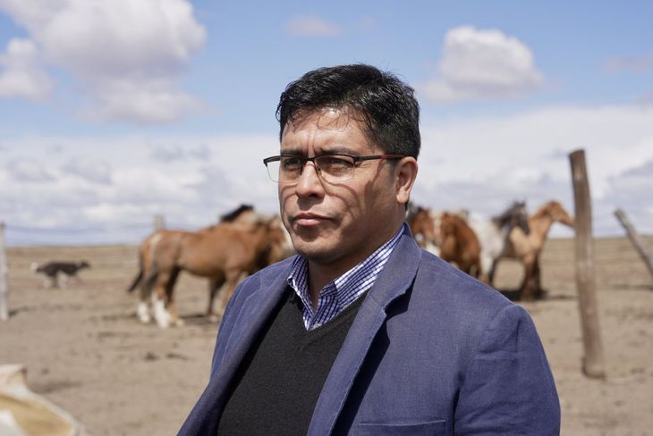 Claudio Vidal, gobernador de Santa Cruz. Claudio Vidal, gobernador de Santa Cruz.