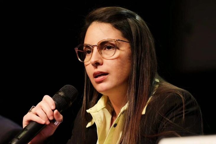 Mazzina será investigada por posible incumplimiento de sus deberes como funcionaria.