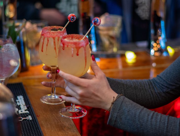 Direcciones: Gorriti 4300 y Gorriti 4295, Palermo. Direcciones: Gorriti 4300 y Gorriti 4295, Palermo.