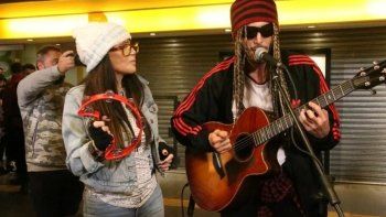 Susana Giménez y Sebastián Yatra sorprendieron con un show improvisado en el subte.