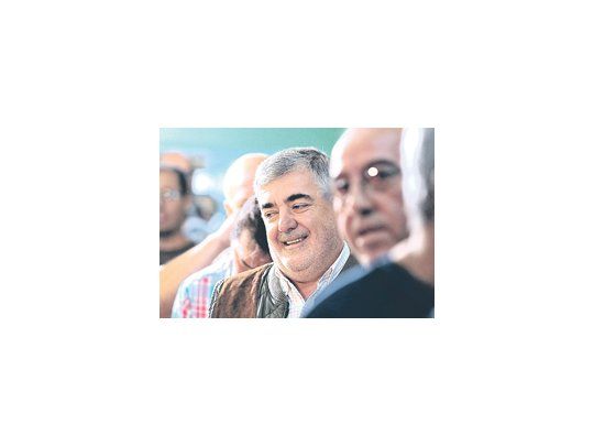 Mario Das Neves habló ayer de rever estrategia del PJ anti-K, pero ratificó su candidatura a presidente.