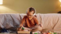 La normativa establece esquema de capacitación obligatoria, gratuita, continua y con puntaje para toda la comunidad educativa.