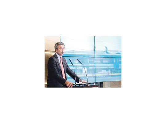 Florencio Randazzo, ministro de Interior y Transporte, ayer durante el anuncio en Casa Rosada sobre el embarque de los trenes para renovar las formaciones del ferrocarril Sarmiento.