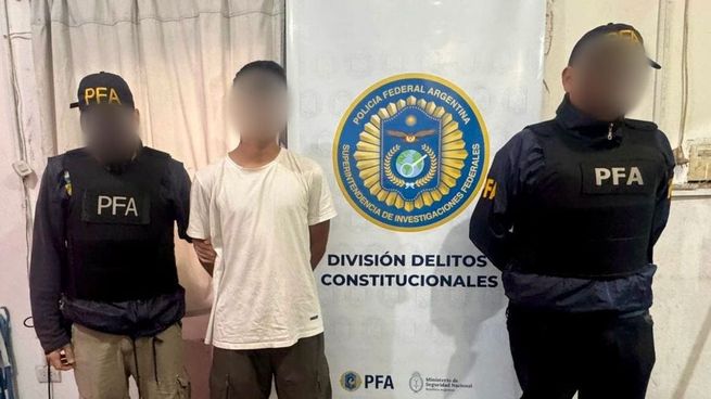 El detenido está acusado de amenazar de muerte al jefe de Estado.