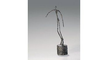 ámbito.com | «L’homme qui chavire» («El hombre que se hunde»), de AlbertoGiacometti, vendido en Christie’s a un precio récordpara el artista: 18,5 millones de dólares.