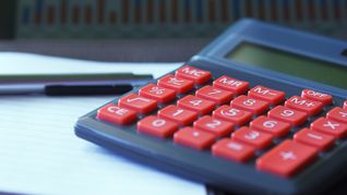 La oposición anticipa que las posibles modificaciones tributarias propuestas por el FA son un ajuste fiscal. La oposición anticipa que las posibles modificaciones tributarias propuestas por el FA son un ajuste fiscal.