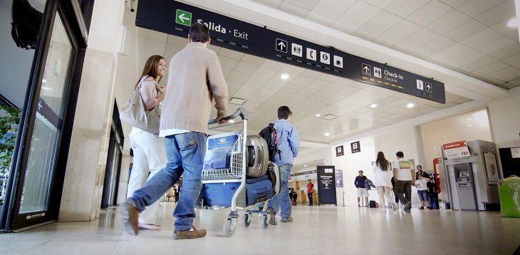 Durante el mes de enero, arribaron al país casi 900 mil turistas, que generaron un ingreso en divisas de 696 millones de dólares.