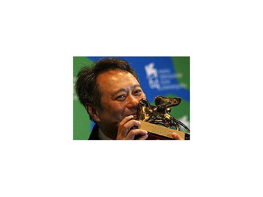 Ang Lee reconocido por su trabajo Lujuria, cuidado.