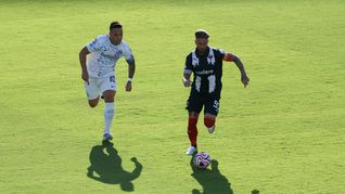 Martínez y Ramos, goleadores en Los Angeles.