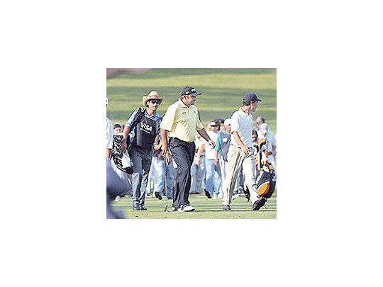 Angel Cabrera, ingresando al green del hoyo 18. El cordobésse adjudicó el Abierto del Centro de la República.