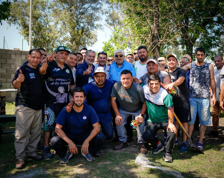 El congreso ordinario de la Federación de Camioneros, que tuvo lugar en el predio del Club Camioneros ubicado en Esteban Echeverría, provincia de Buenos Aires. El congreso ordinario de la Federación de Camioneros, que tuvo lugar en el predio del Club Camioneros ubicado en Esteban Echeverría, provincia de Buenos Aires.