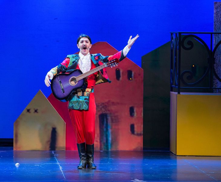 The walker is crazy with Rossini music: Seville’s barber “is released for boys