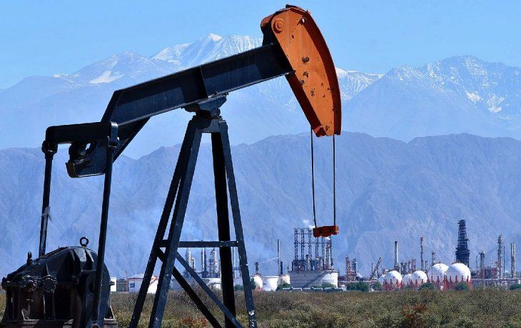 Invertir en petróleo: analistas aconsejan Cedear y ETF