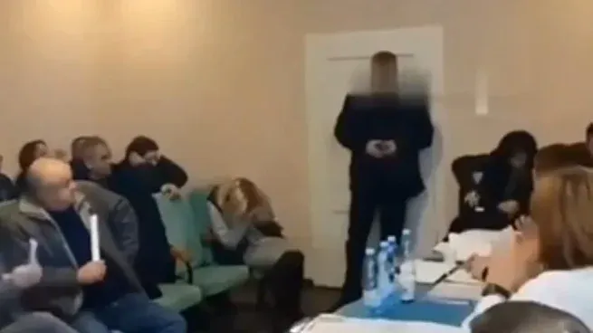 Un individuo explotó tres granadas en una sesión de legisladores.&nbsp;