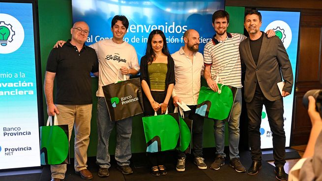 Los ganadores del concurso de Banco Provincia.