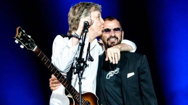 Los exbeatles vuelven a compartir una canción.