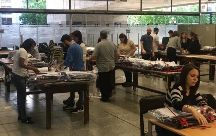 Es pertinente repasar cuáles son las instancias por donde pasa tu voto desde que ingresa en la urna hasta que se informa el resultado definitivo.