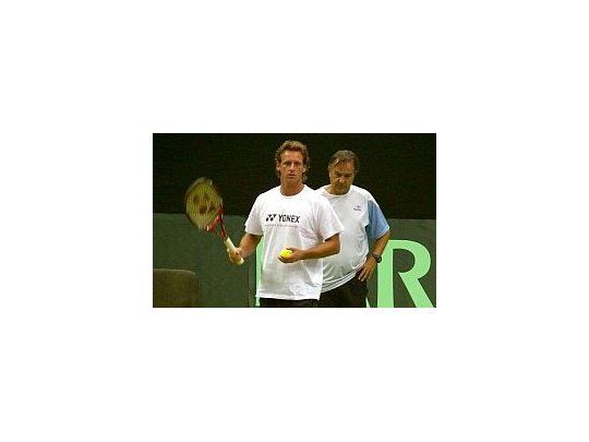 Vázquez aseguró que Nalbandian no es un líder positivo.