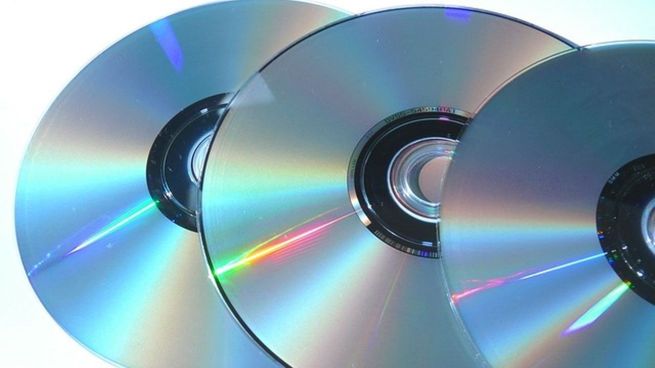 Con el paso de los años, cada vez más CDs son desechados debido a su falta de uso.