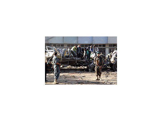 Una treintena de muertos y más de 20 heridos en uno de los atentados más sangrientos de la resistencia.
