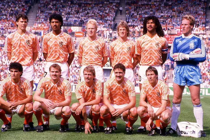 The Netherlands or Netherlands jersey in 1988, number 1 in the ranking.